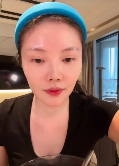 中银两融 徐冬冬直播时尹子维说漏嘴了 两人相处日常太有趣了